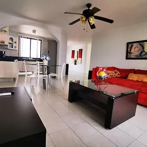 Quintas Del Seaside Apartment Cancun